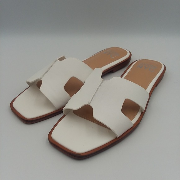 Madden NYC White Slip-On Leather Sandals Shoes Women's Size 8 - Picture 1 of 12